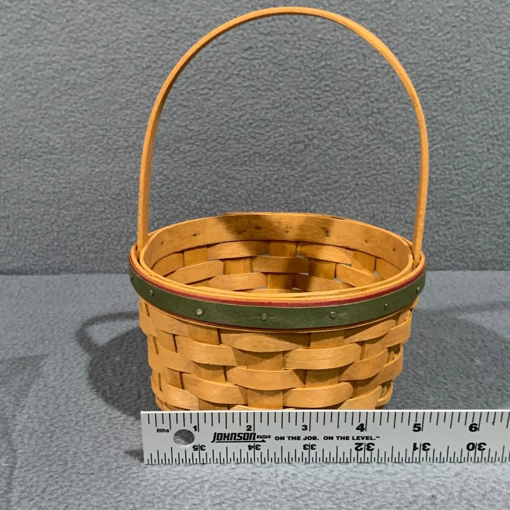 Vintage Longaberger Basket 2005 Holiday Helper Woven Dresden Ohio USA‎